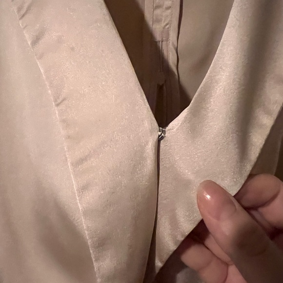 ASTR Marietta Satin airy cropped blouse cross front - Picture 3 of 7